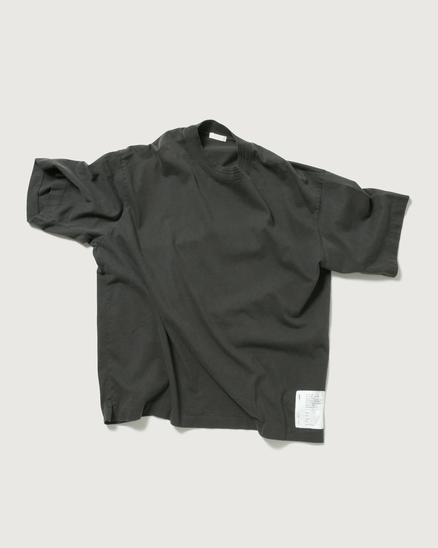 SS TEE