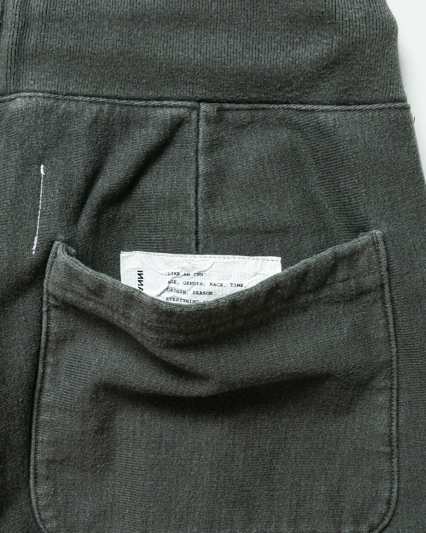 SWEAT PANTS