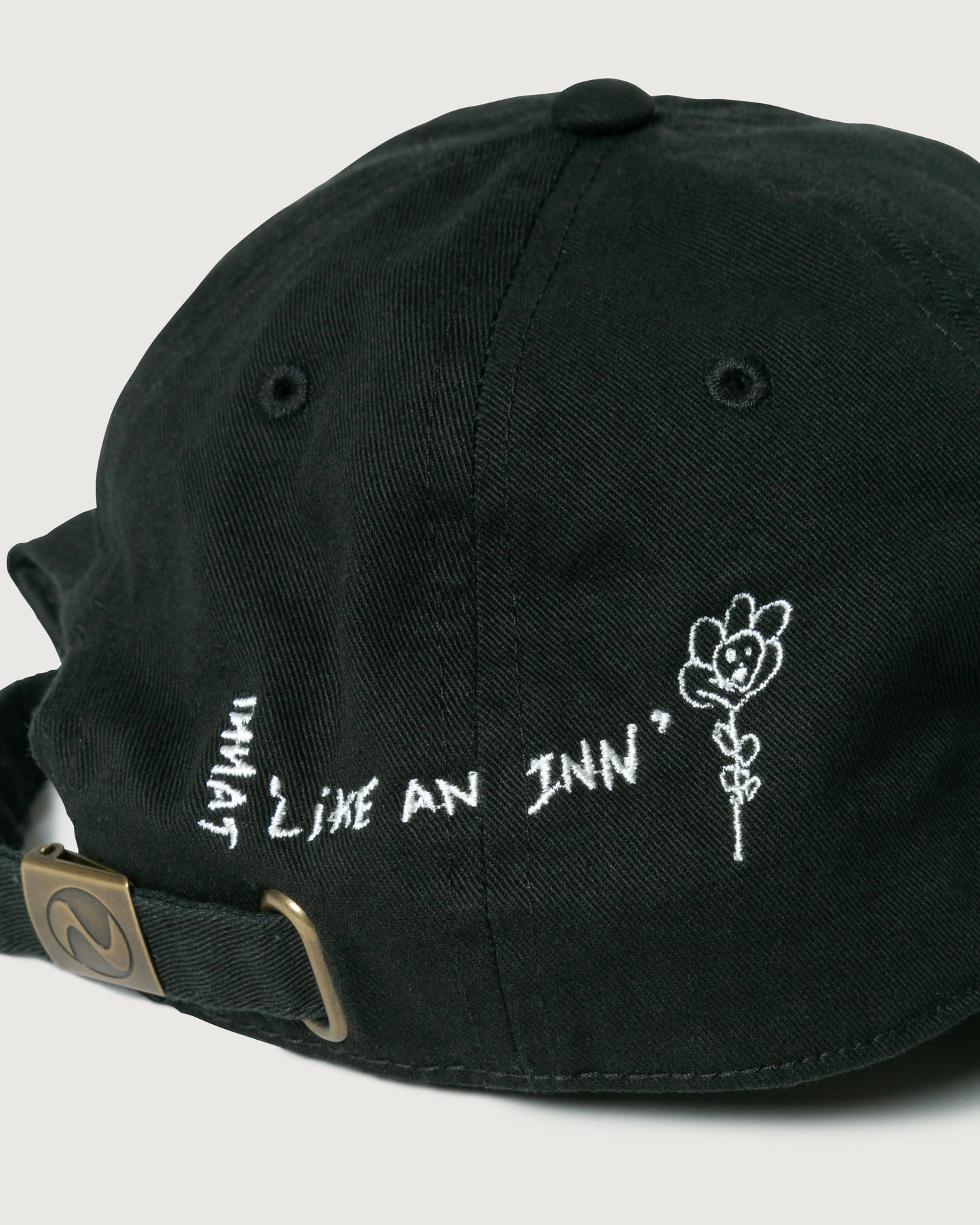 EMBROIDERED CAP