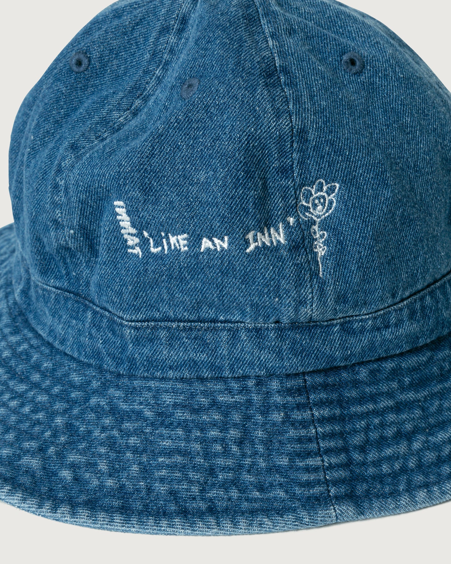 EMBROIDERED METRO HAT