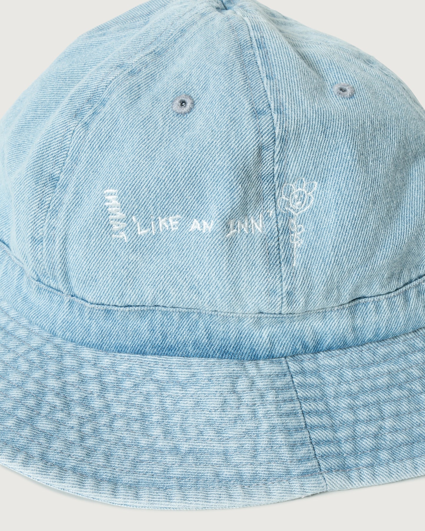 EMBROIDERED METRO HAT