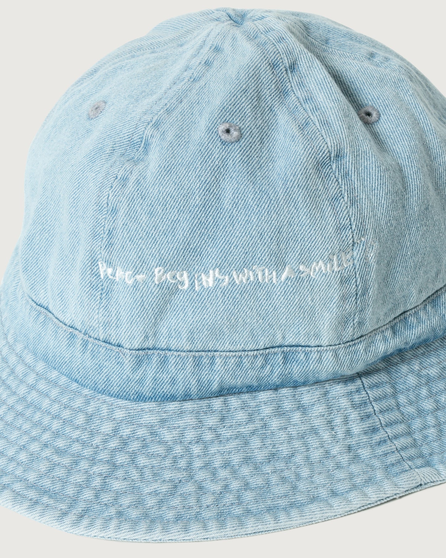 EMBROIDERED METRO HAT