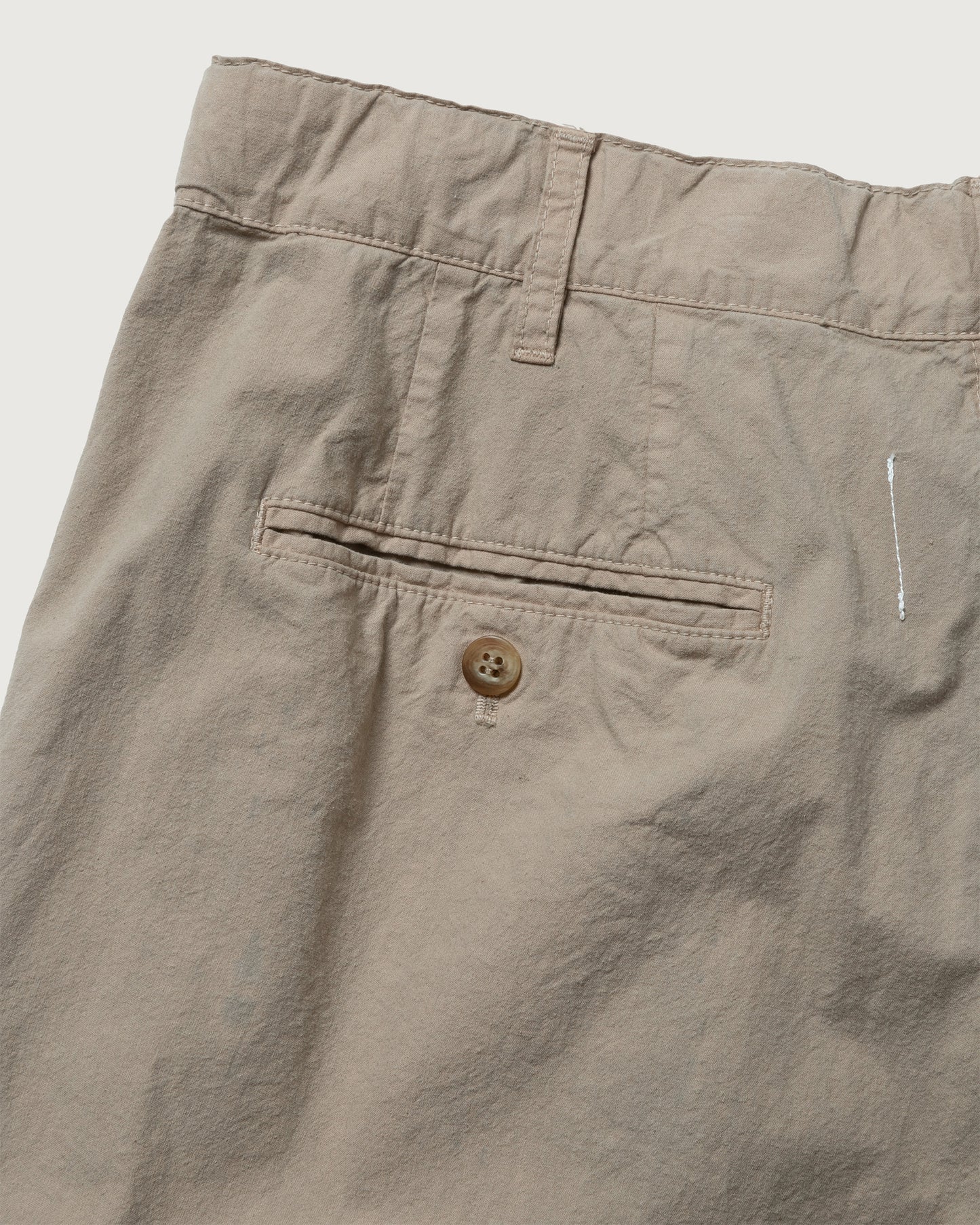 2 TUCK SHORTS