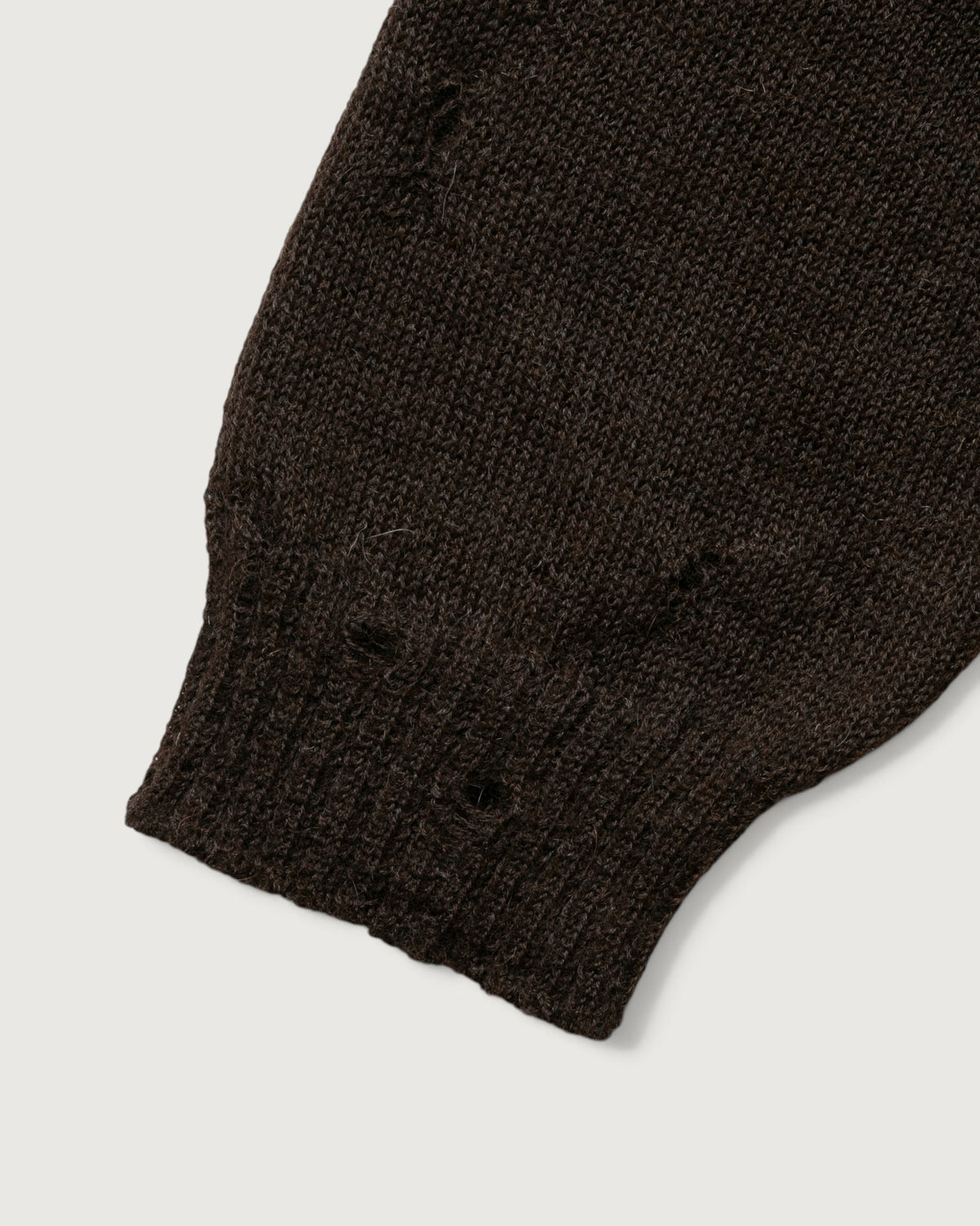 TURTLENECK SWEATER