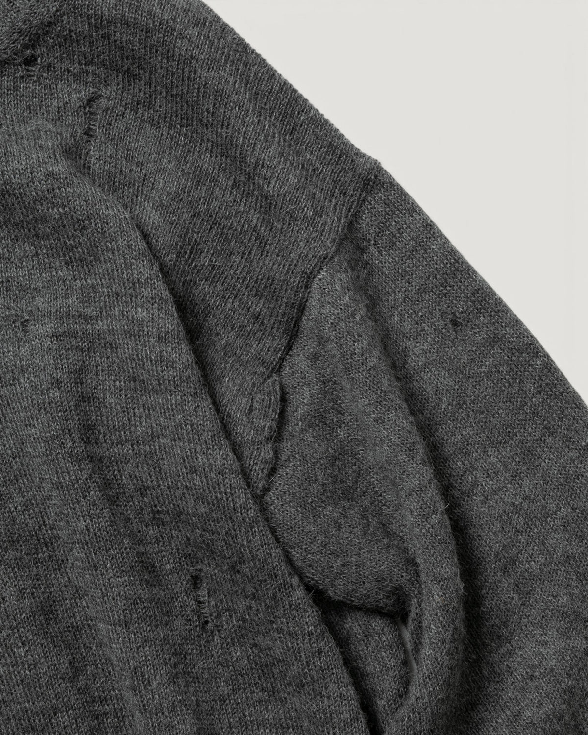 TURTLENECK SWEATER