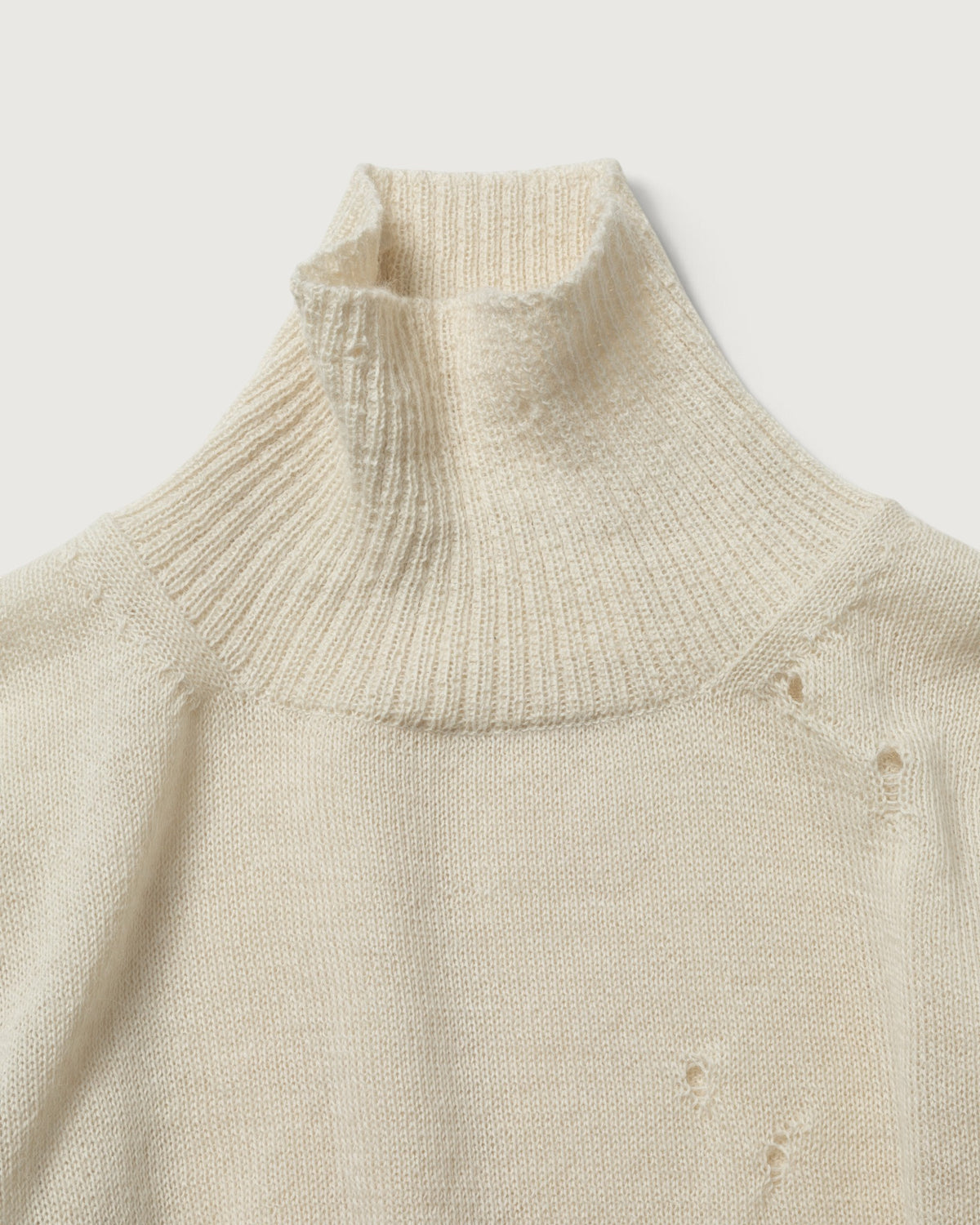 TURTLENECK SWEATER
