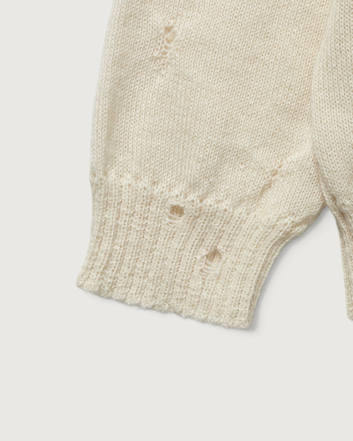 TURTLENECK SWEATER