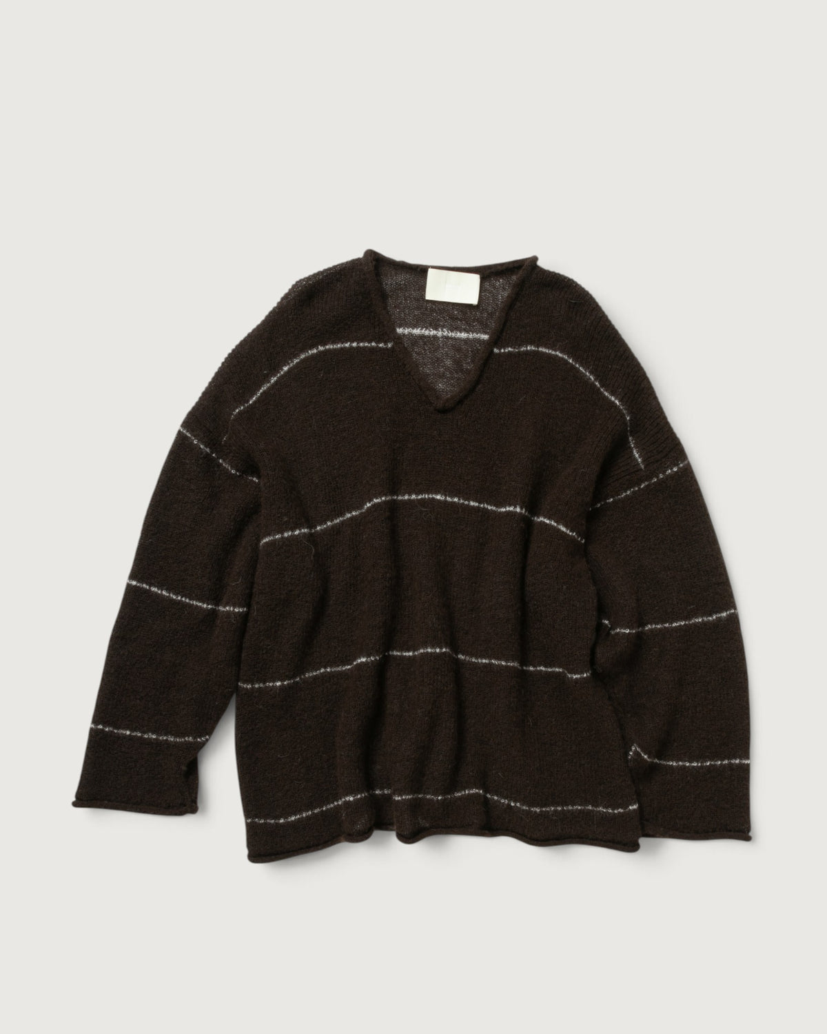 V-NECK LINE BORDER SWEATER